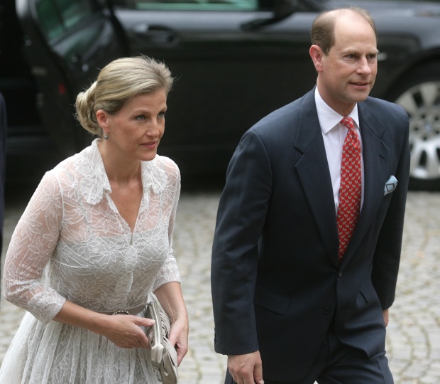 Принц Едуард и съпругата му ще посетят Първа АГ болница