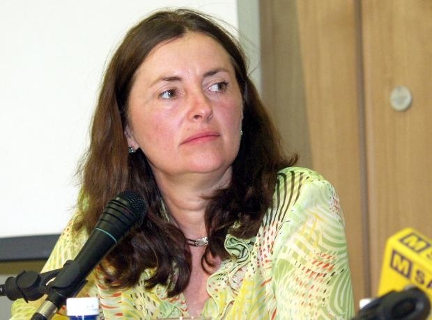 Гласуват номинацията на Даниела Бобева за вицепремиер