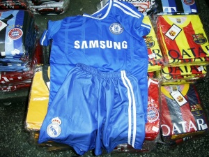 Задържаха фалшиви футболни екипи на Капитан Андреево