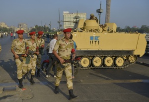 Десетки загинаха при сблъсъци в Египет