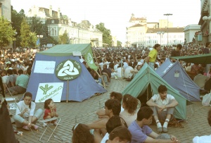 #ДАНСwithme вдига палатков лагер пред парламента