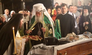 Патриарх и президент се прощават с митрополит Кирил