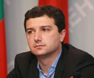 Драгомир Стойнев: Вслушваме се в предложенията на бизнеса