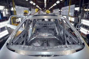 Китайската икономика забавя растежа си