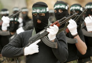 „Хамас“ изпитва ракети, готви атака срещу Тел Авив