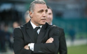 Стоичков преговаря с „Червени шампиони“