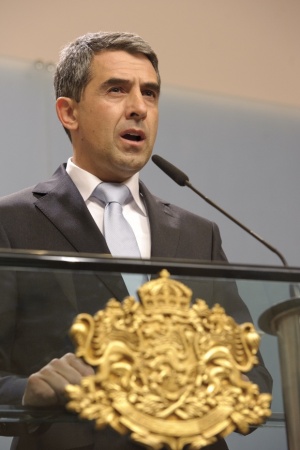 Плевнелиев покрусен от новината за гибелта на двама миньори