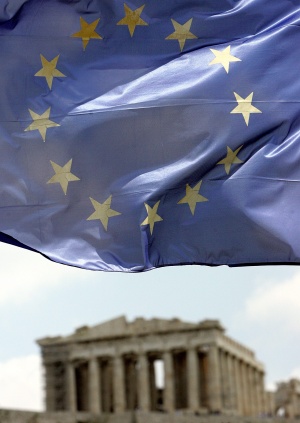 Гръцкият парламент прие закони за получаване на кредит от 6,8 млрд. евро
