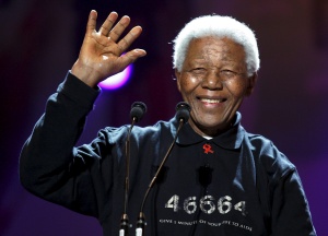 Нелсън Мандела навършва 95 години, здравето му се подобрява