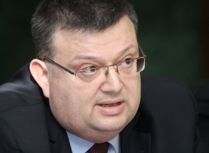 Цацаров иска отстраняване на прокурор от СРС записите