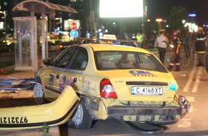 Повечето таксиметрови шофьори дори нямат трудови договори