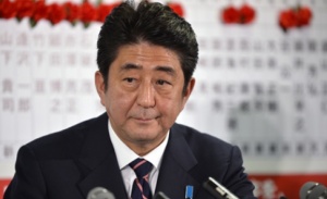 По предварителни данни Шиндзо Абе печели изборите в Япония