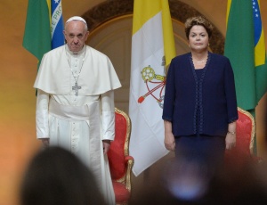 22 000 полицаи охраняват папа Франциск в Рио