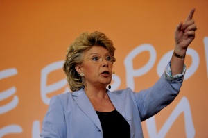 Вивиан Рединг: Ясно казах на двете големи политически партии в България – забравете миналото