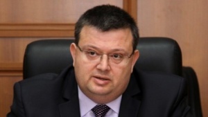 Цацаров призова Миков заедно да четат закони