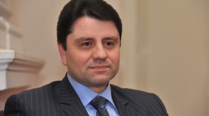 Ципов:  ГЕРБ ще внесе поне две предложения за оставката на Михаил Миков