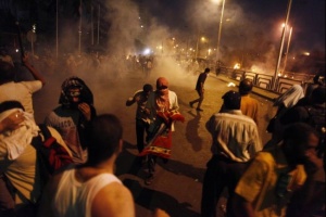 Поне 16 загинали след сблъсъци в Кайро