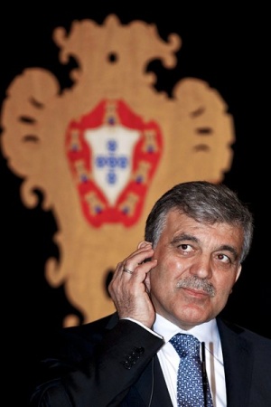 Турският президент прие закон, даващ правна аргументация за военни преврати