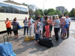 Българите от изгорелия  във Франция автобус се прибраха