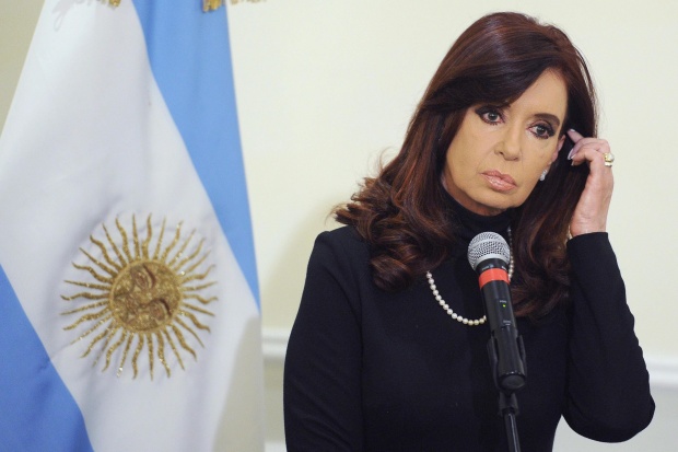 Аржентинският президент прикани Европа да се извини за инцидента с Ево Моралес