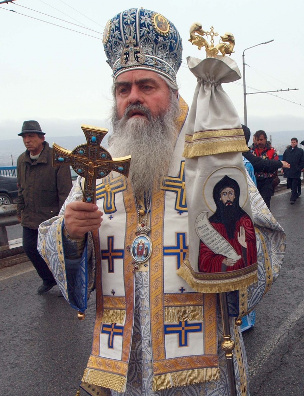 Траурен ден във Варна, прощаваме се с митрополит Кирил