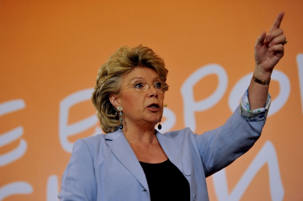 Вивиан Рединг: Ясно казах на двете големи политически партии в България – забравете миналото