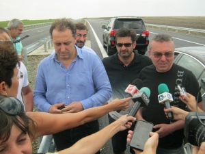 Викат журналисти на разпит заради предсрочно откритата магистрала