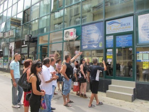 Пътниците от изгорелия във Франция автобус искат обезщетение