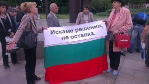 Контрапротестът минава на летен график