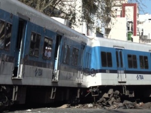 Влак се вряза в автобус в Хърватия, 13 ранени