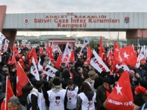 Турция отхвърля критиките за присъдите по делото „Ергенекон”