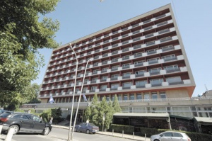 Няма да строят небостъргач на мястото на хотел "Рила" в София