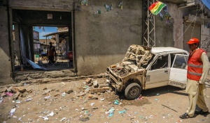 Терористична атака в джамия в Пакистан взе най-малко 9 жертви