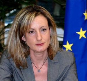 Златанова:  Работим, за да сме сигурни, че няма да има райони, които да нямат достъп до финансиране