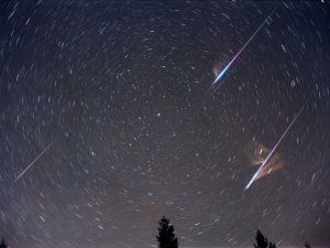 Най-силният "звезден дъжд" обсипва небето в понеделник