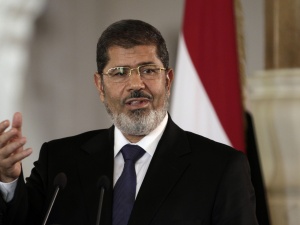 Египетски съд увеличи срока за задържането на Мохамед Мурси с 15 дни