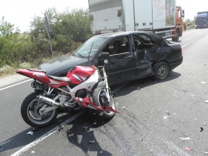 Катастрофа с моторист затвори пътя към Гърция