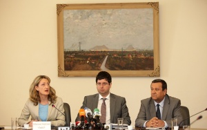 Тристранката подкрепи актуализацията на бюджета