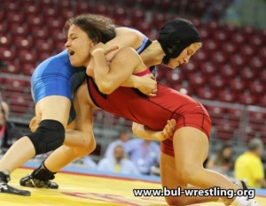 Елица Янкова триумфира със световната титла в борбата