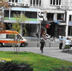 Районът на взрива е отцепен от полиция