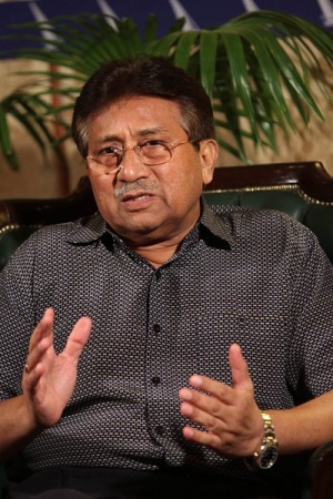 Бившият президент на Пакистан Мушараф официално обвинен в убийство
