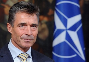 Расмусен: НАТО няма да участва в удар по Сирия