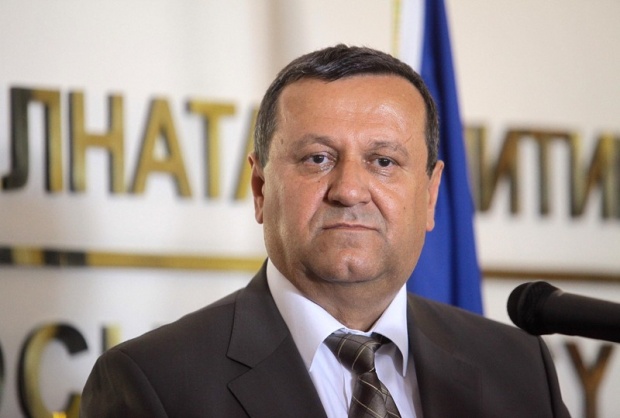 Хасан Адемов: Икономиката в България е на ръба на рецесията