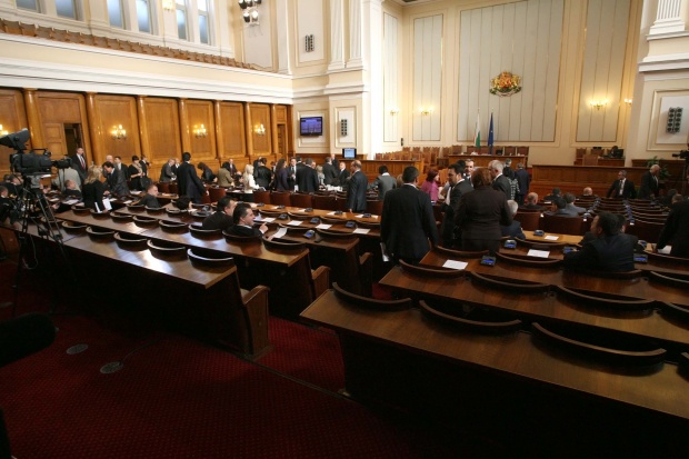 Депутатите гласуват ветото в петък