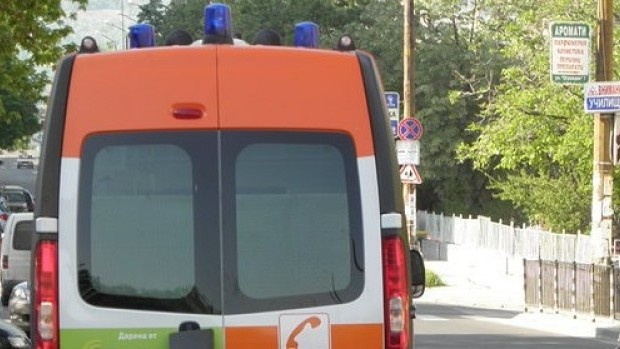 Собственик на автосервиз с тежки изгаряния след взрив на резервоар