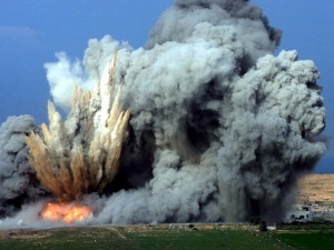 Маоисти взривиха бомба с фекалии и змийска отрова