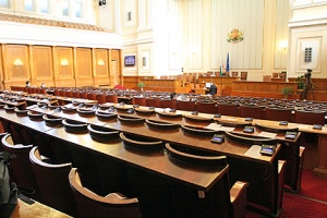Заседанието на парламента приключи заради липса на кворум