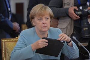 Меркел предлага Международният наказателен съд да се заеме със Сирия