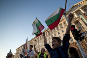 Около 250 протестиращи граждани блокираха движението на площад "Независимост"
