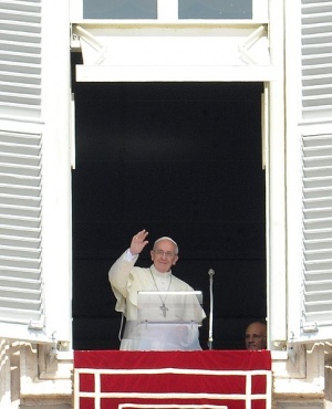 Папа Франциск: Да отстояваме мира и с миролюбиви дела